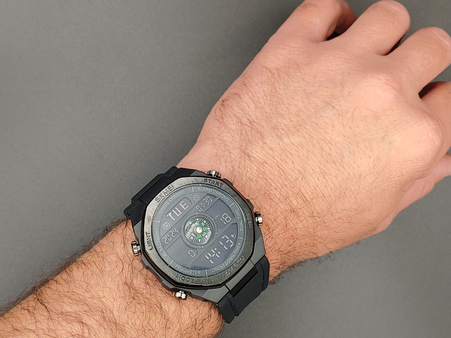 Skmei 2209 Αθλητικό Ρολόι με Λουράκι Σιλικόνης Πολλαπλών Λειτουργιών με Πυξίδα με Μαύρη Οθόνη