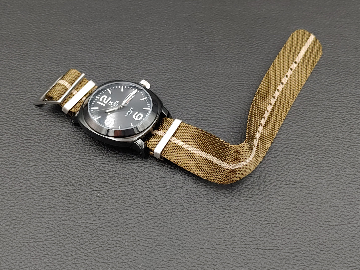 Alpha α 1993 Αυτόματο Μαύρο Αυτόματο Με Οκτώ Λουράκια και Μαύρο Καντράν με Ημερομηνία και Ημέρα