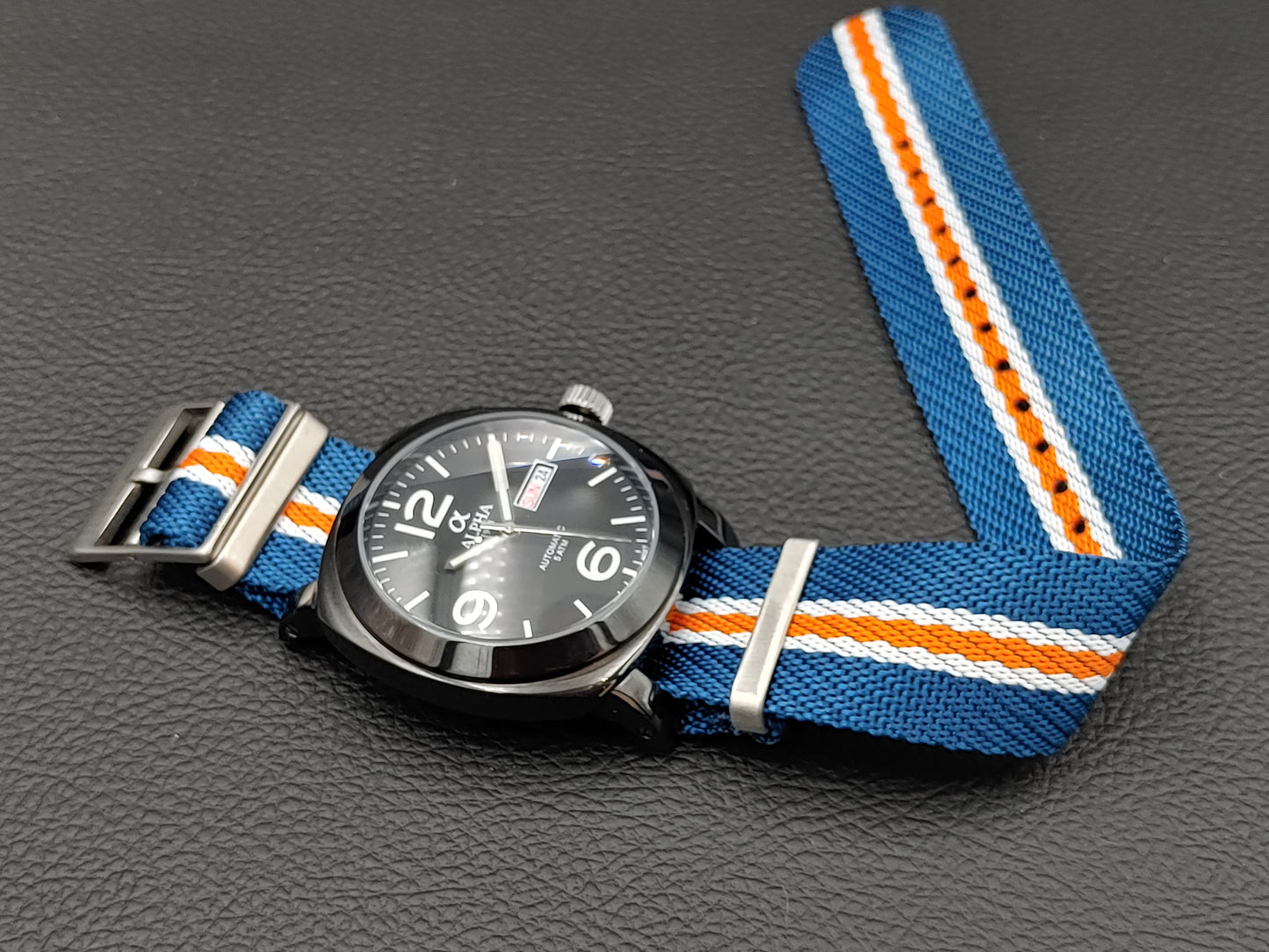 Alpha α 1993 Αυτόματο Μαύρο Αυτόματο Με Οκτώ Λουράκια και Μαύρο Καντράν με Ημερομηνία και Ημέρα