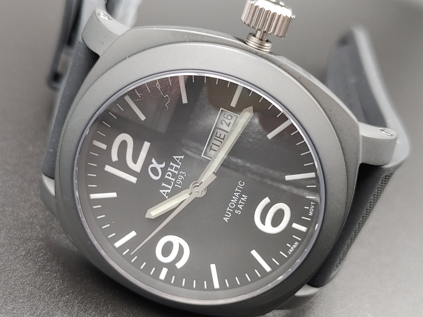 Alpha α 1993 Αυτόματο Μαύρο Ματ Αυτόματο Με Μαύρο Λουράκι Σιλικόνης και Μαύρο Καντράν με Ημερομηνία και Ημέρα