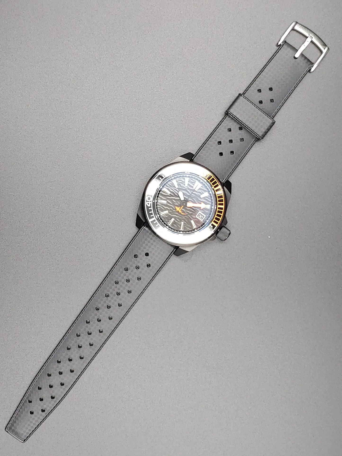 Aion Αιων Reimagined Line Samurai DIver 200M Μαυρο Πορτοκαλι Ημερομηνια