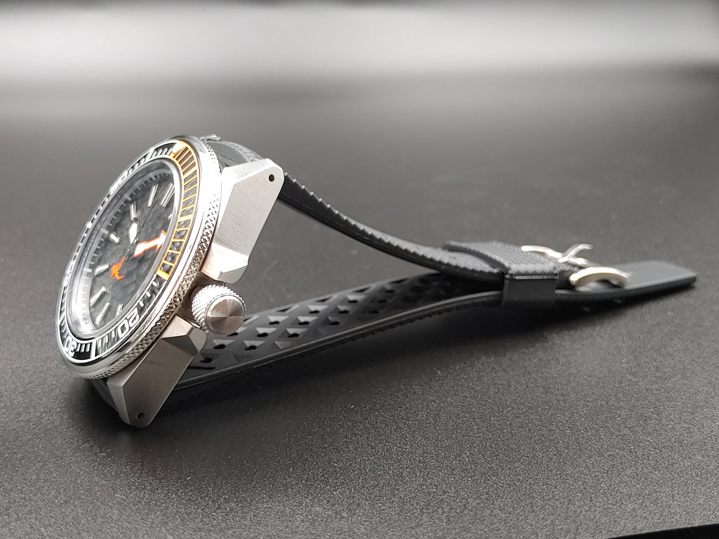 Aion Αιων Reimagined Line Samurai DIver 200M Ασημι Πορτοκαλι Ημερομηνια