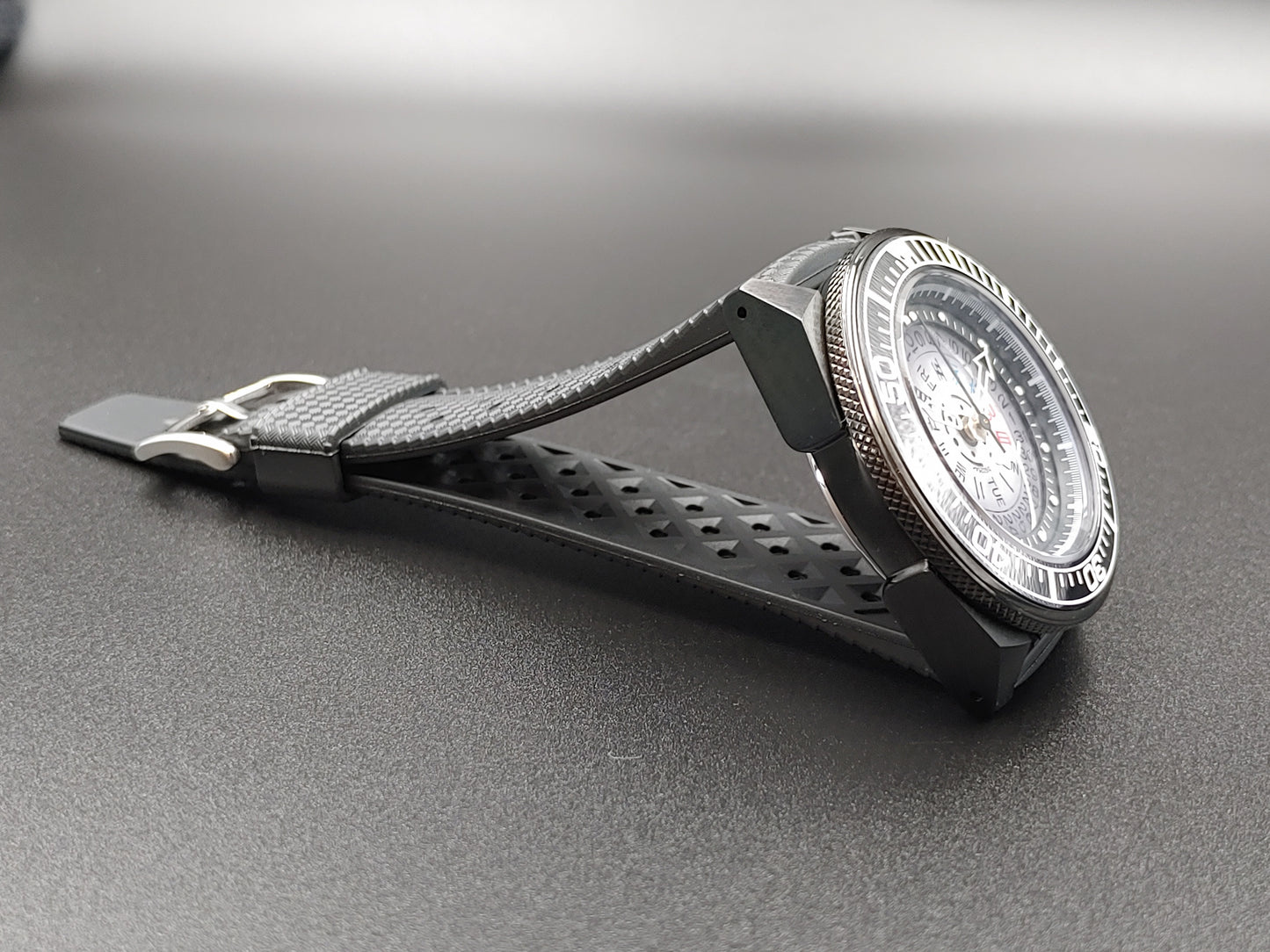 Aion Αιων Reimagined Line Samurai DIver 200M Μαυρο Λευκο Ημερα Ημερομηνια 1/1