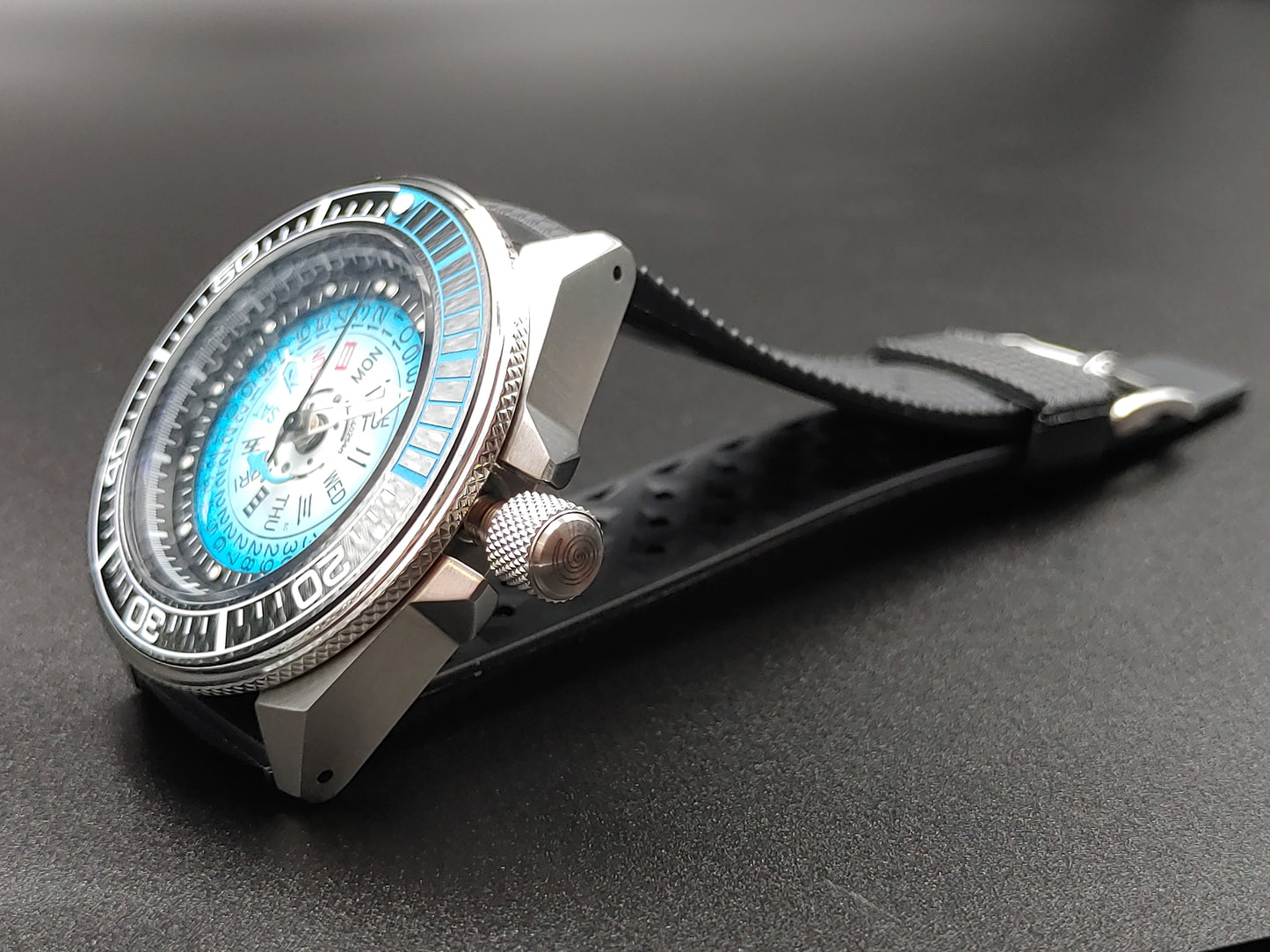 Aion Αιων Reimagined Line Samurai DIver 200M Ασημι Γαλαζιο Ημερα Ημερομηνια 1/1