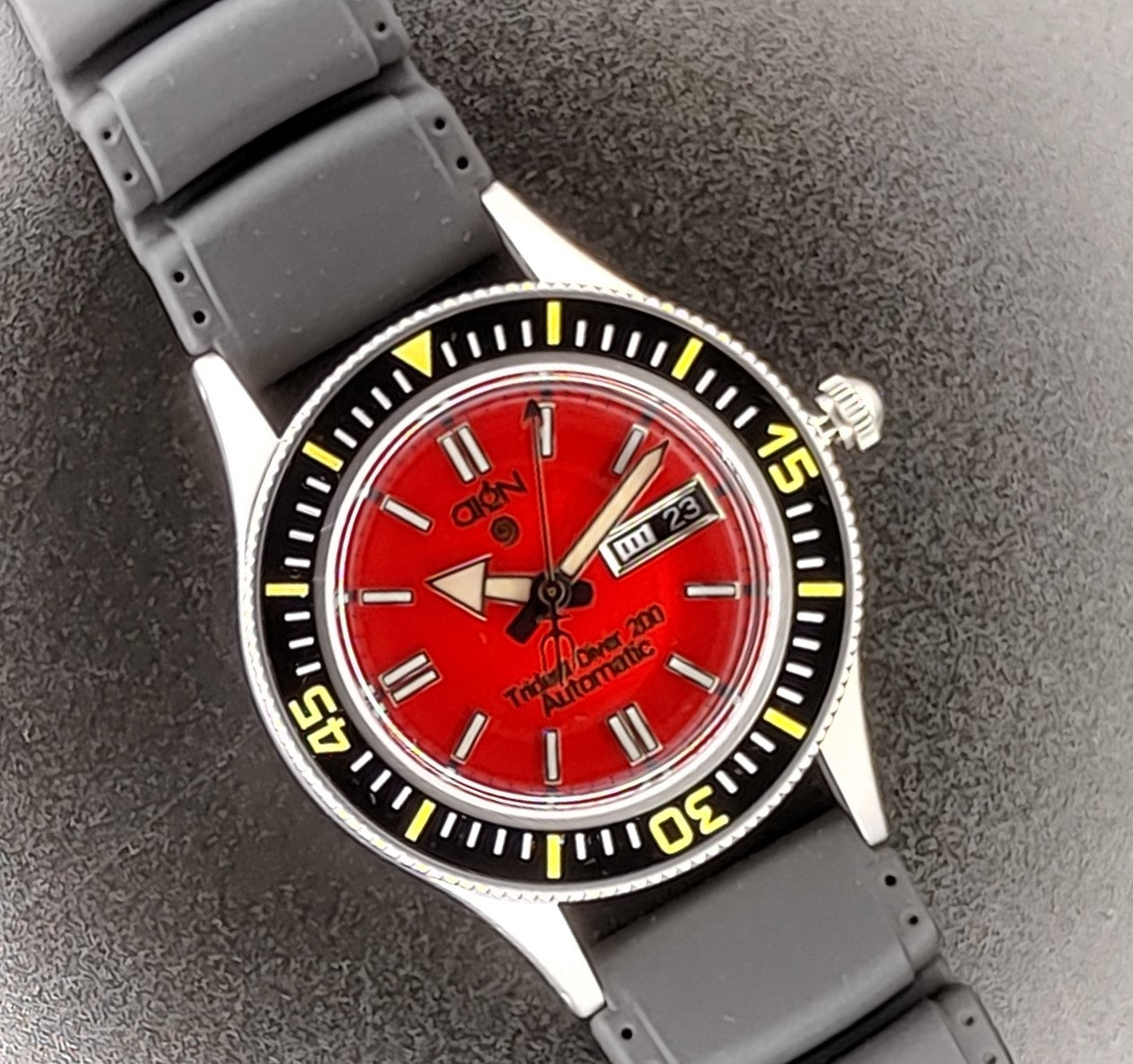 Aion Αιων Trident Diver 200 Ερυθρο-Κοκκινο Ημερα Ημερομηνια